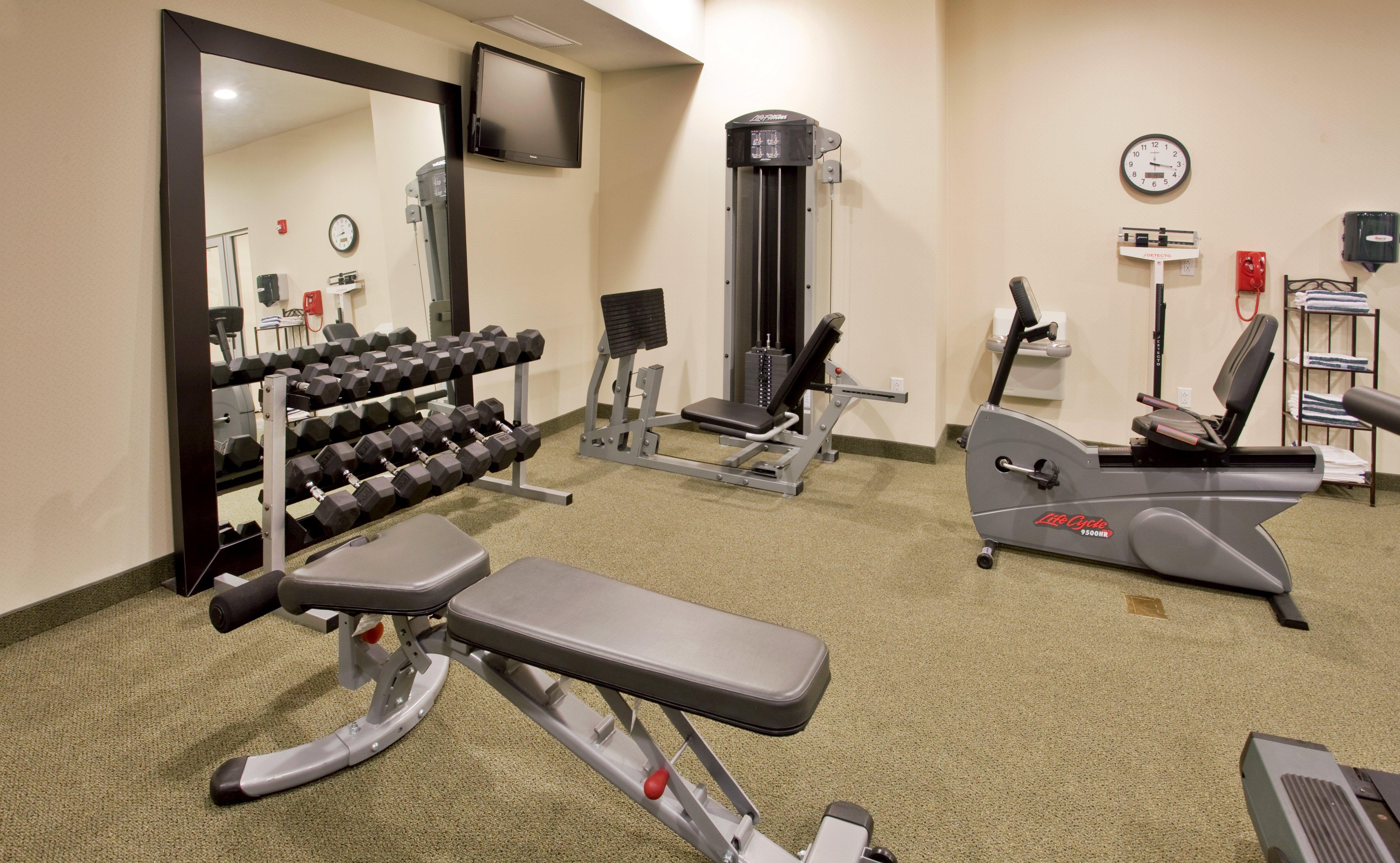 Holiday Inn Express & Suites North Topeka Ngoại thất bức ảnh